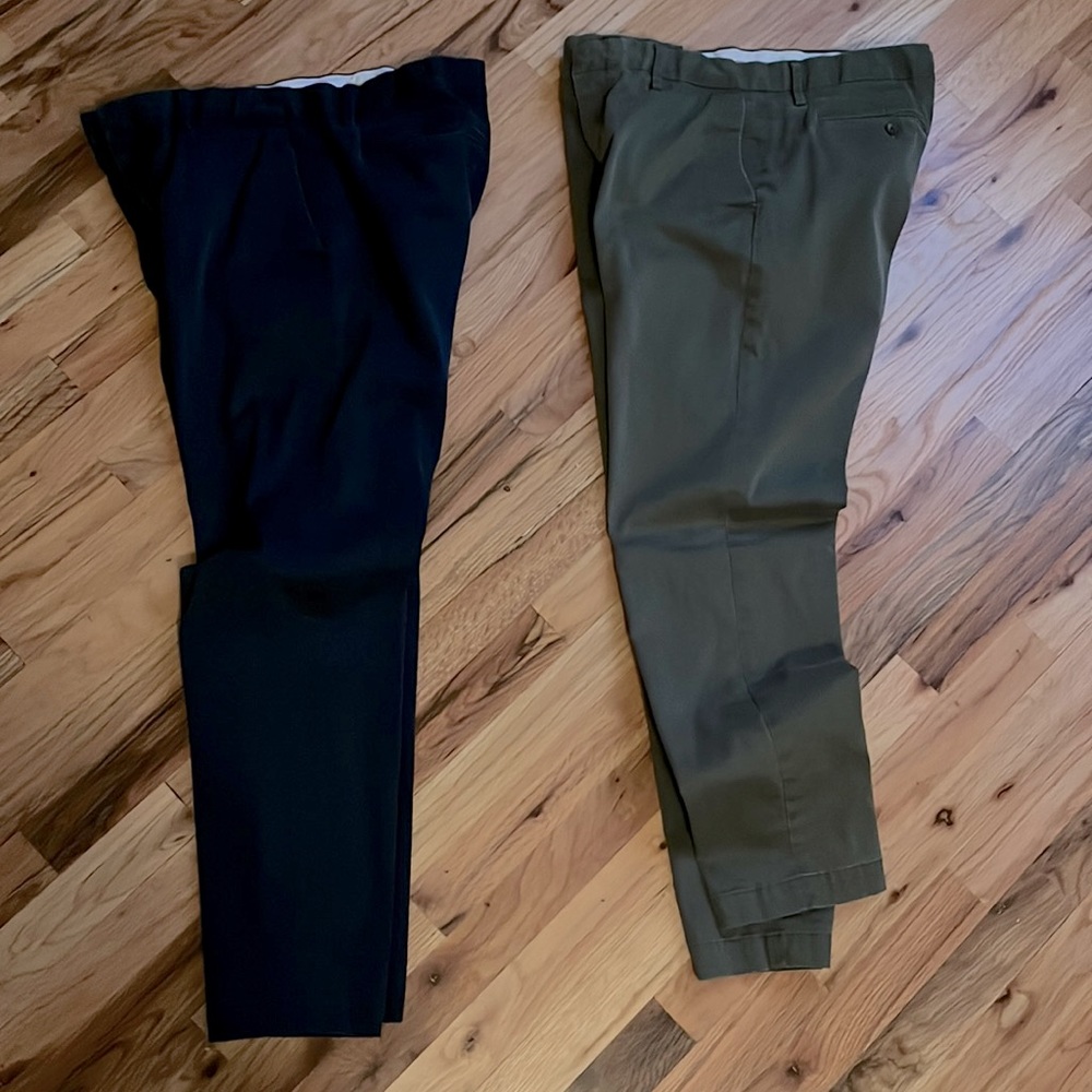 2x Banana Republic Tapered Fit Chinos Navy and Green both are 35x32